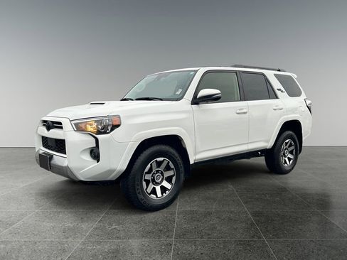 Used 2023 Toyota 4Runner TRD Off-Road Premium w/ Moonroof Package image 3