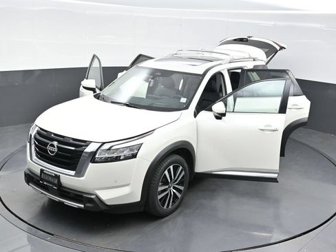 Used 2023 Nissan Pathfinder Platinum AWD/4WD image 51