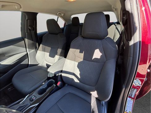 Used 2022 Toyota Corolla LE image 15