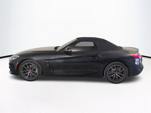 Used 2022 BMW Z4 sDrive30i w/ Driving Assistance Package image 8