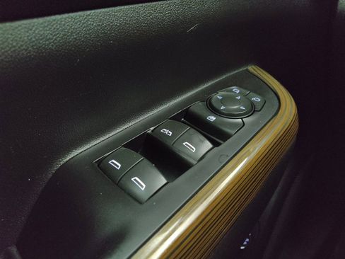 Used 2020 GMC Acadia SLE w/ Driver Convenience Package image 27