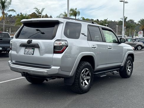 Used 2024 Toyota 4Runner TRD Off-Road AWD/4WD image 13