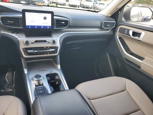 Certified 2024 Ford Explorer XLT w/ Equipment Group 202A image 18