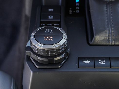 Certified 2025 Toyota Tacoma Limited image 40