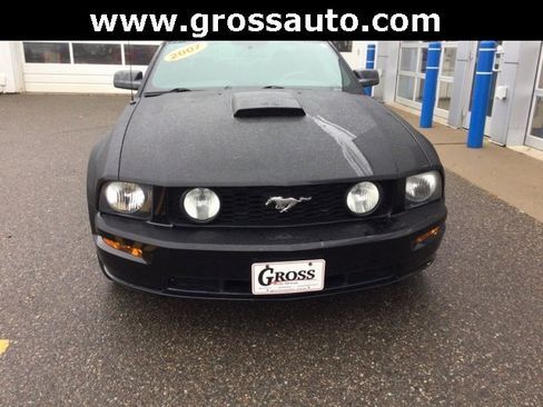 Used 2007 Ford Mustang GT image 3