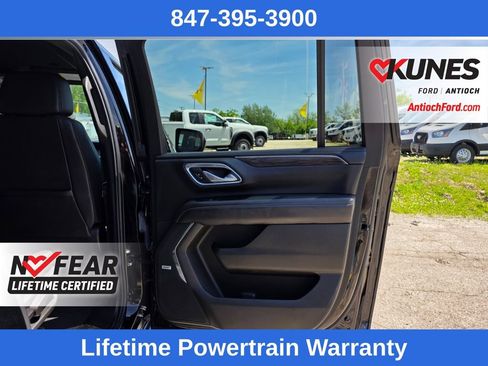 Used 2023 Chevrolet Suburban LT AWD/4WD image 29