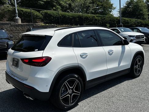 Certified 2026 Mercedes-Benz GLA 250 w/ Exclusive Package image 8