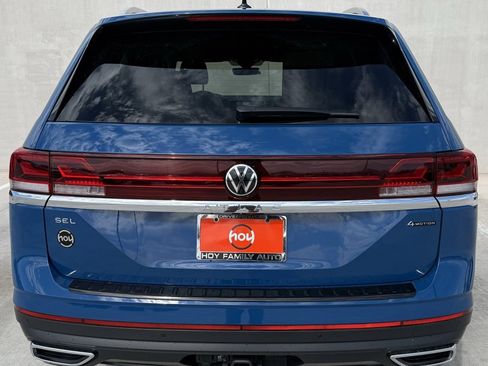 Certified 2025 Volkswagen Atlas SEL image 4