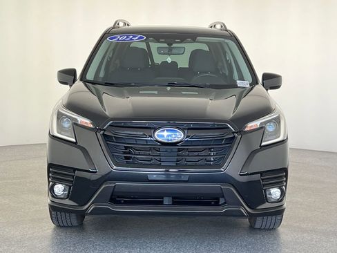 Used 2024 Subaru Forester Premium AWD/4WD image 10