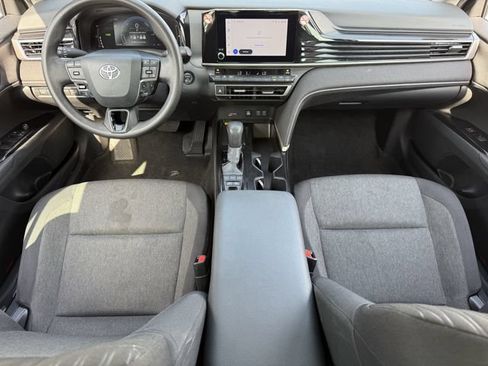 Used 2025 Toyota Camry LE FWD image 12