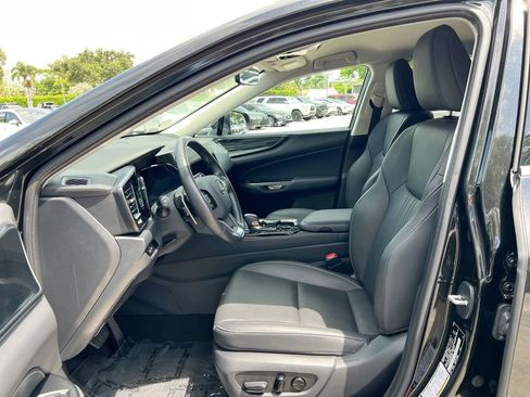 Certified 2025 Lexus NX 250 FWD w/ Accessory Package (Z1) image 12