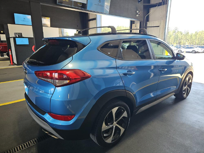 Used 2017 Hyundai Tucson Value FWD image 4