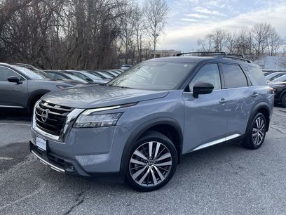 Certified 2022 Nissan Pathfinder Platinum w/ Cargo Package