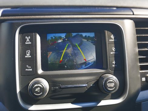 Used 2017 RAM 1500 Express image 9