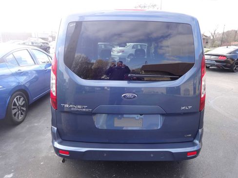 Used 2022 Ford Transit Connect XLT image 6