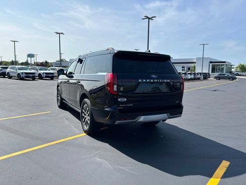 Used 2025 Ford Expedition Max Platinum AWD/4WD image 9