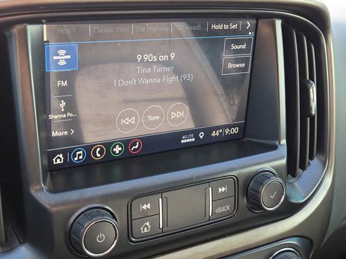 Used 2022 Chevrolet Colorado Z71 image 17