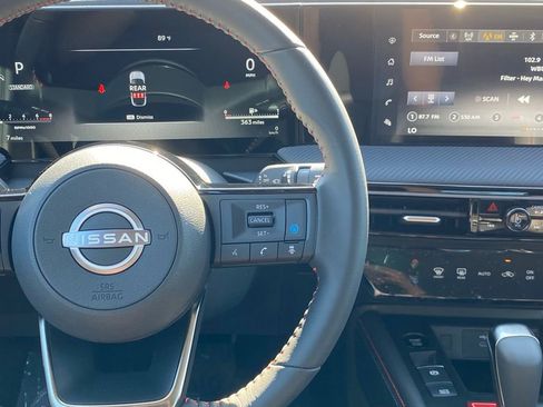 New 2025 Nissan Kicks SR image 21