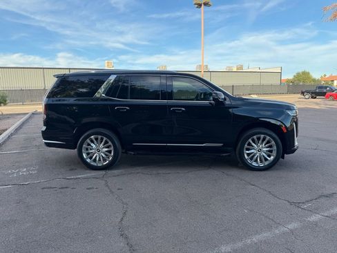 Used 2023 Cadillac Escalade Premium Luxury image 10