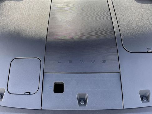 New 2026 Lexus ES 350e FWD image 17