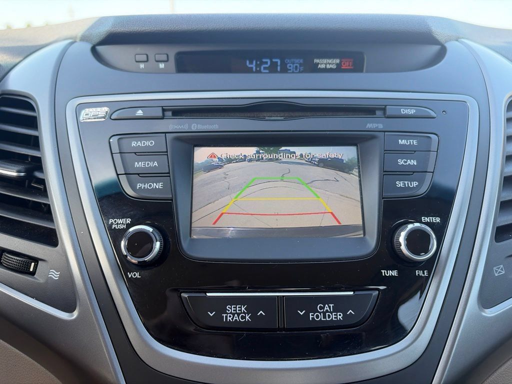 Used 2015 Hyundai Elantra SE w/ Option Group 02 FWD image 16
