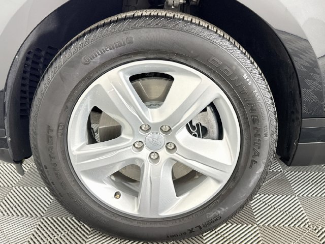 Used 2026 Land Rover Range Rover Velar S AWD/4WD image 38