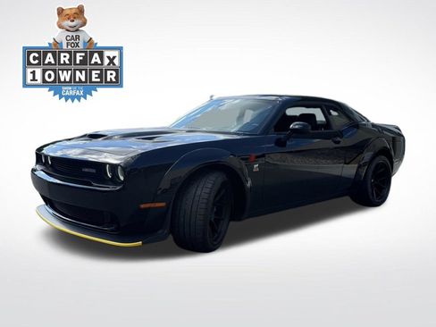 Used 2023 Dodge Challenger R/T Scat Pack RWD image 3