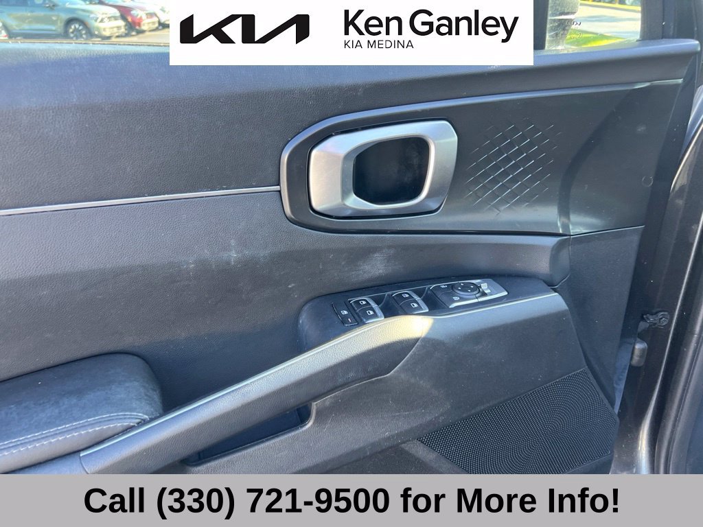 Certified 2022 Kia Sorento LX AWD/4WD image 25
