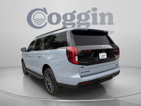 New 2026 Ford Expedition Max Platinum w/ Stealth Appearance Package AWD/4WD image 4