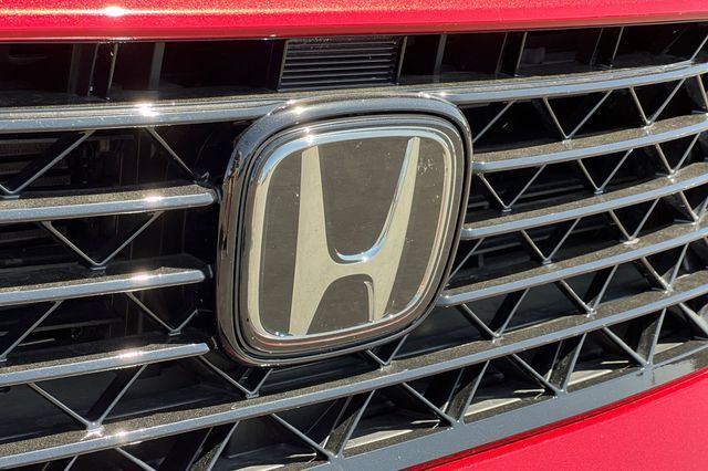 Used 2025 Honda Accord Sport image 37