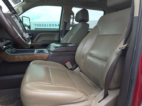 Used 2019 GMC Sierra 2500 SLT w/ Duramax Plus Package AWD/4WD image 9