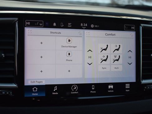 Used 2024 Chrysler Pacifica Touring-L image 29