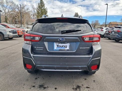 Used 2023 Subaru Crosstrek 2.0i Premium image 4