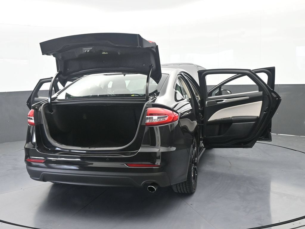 Used 2019 Ford Fusion SE w/ Equipment Group 151A FWD image 78