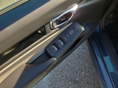 Used 2023 Honda Civic EX-L image 14