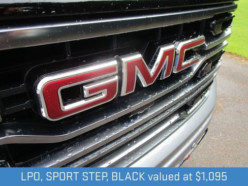 New 2026 GMC Sierra 1500 AT4 w/ AT4 Premium Package AWD/4WD image 7
