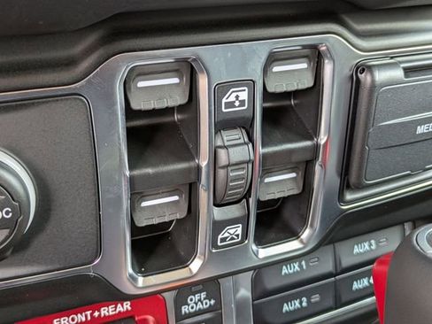 New 2025 Jeep Wrangler Unlimited Rubicon 392 image 25