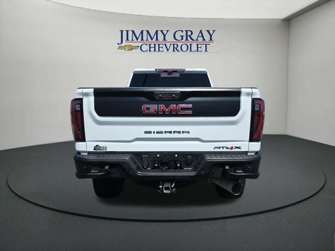 Used 2024 GMC Sierra 2500 AT4X w/ AT4X AEV Edition AWD/4WD image 4