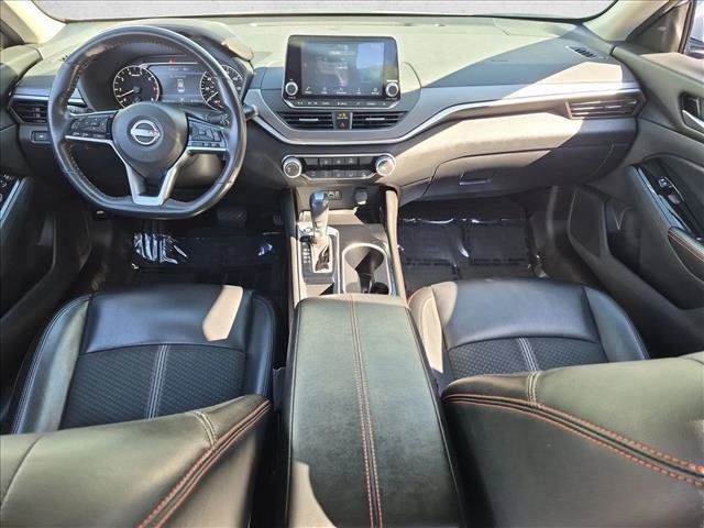 Used 2024 Nissan Altima 2.5 SR FWD image 16