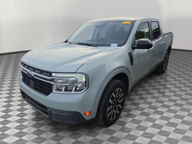 Used 2024 Ford Maverick Lariat FWD image 3