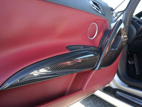 Used 2011 Audi R8 V10 image 23