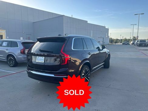 Used 2025 Volvo XC90 T8 Ultra AWD/4WD image 10