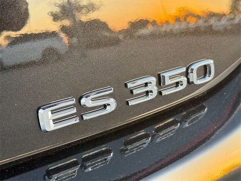 New 2025 Lexus ES 350 w/ Premium Package image 11