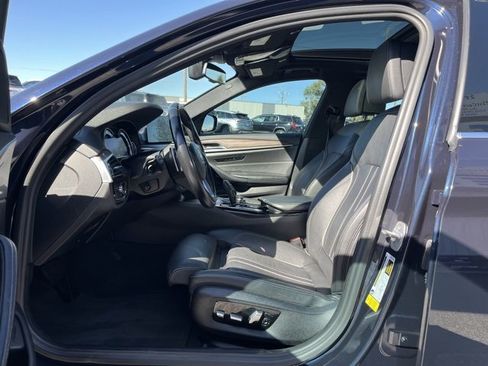 Used 2017 BMW 540i w/ Premium Package image 26