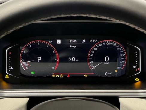 New 2026 Volkswagen Taos SEL AWD/4WD image 24