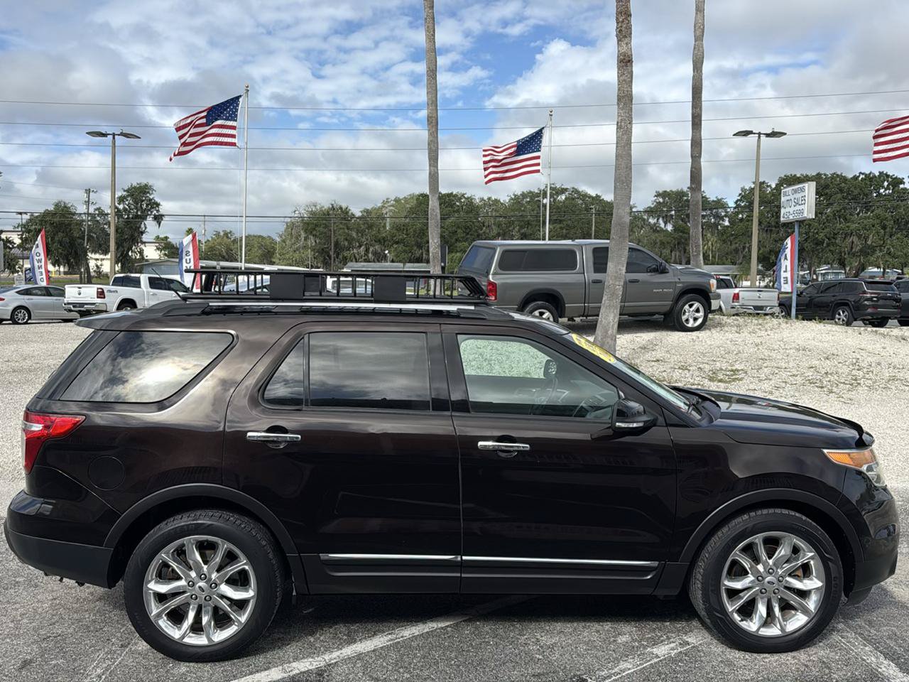 Used 2014 Ford Explorer XLT w/ Equipment Group 202A FWD image 6
