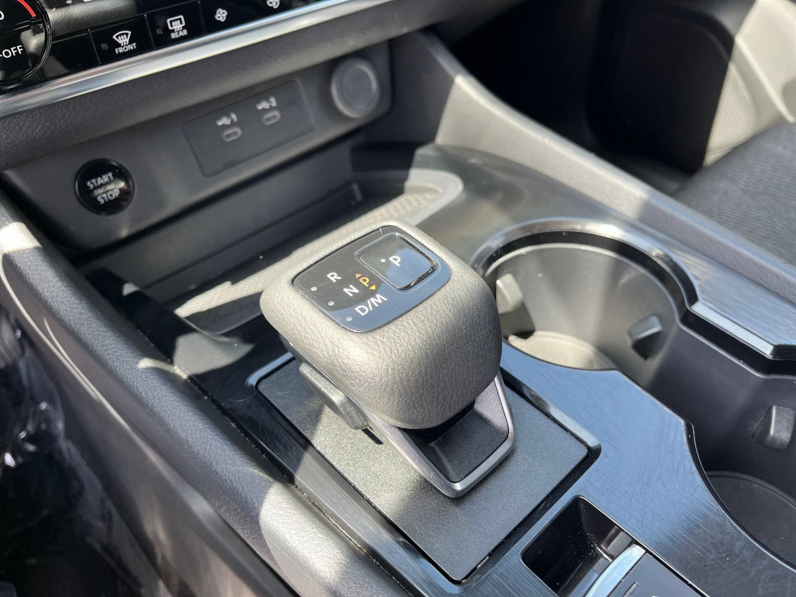 Used 2025 Nissan Rogue SV FWD image 42