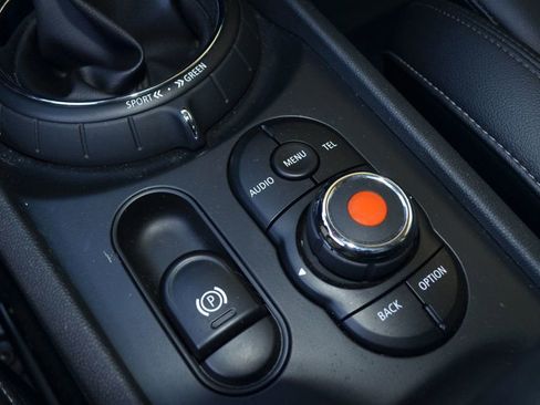 Used 2016 MINI Cooper Clubman image 35