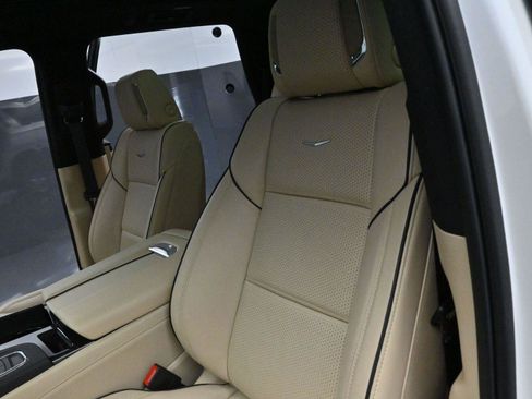 Certified 2024 Cadillac Escalade Premium Luxury w/ LPO, Floor Liner Package image 17