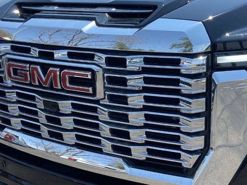 Used 2026 GMC Sierra 2500 Denali w/ Max Trailering Package AWD/4WD image 26